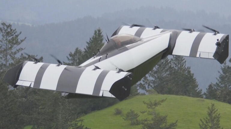 ctm-0712-flyingcar5.jpg