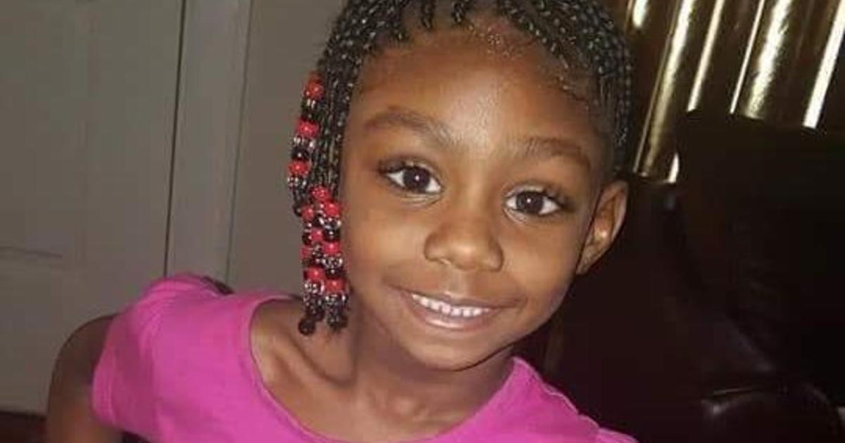 Romulus, Michigan: Girl survives dad's fatal crash, killed by another