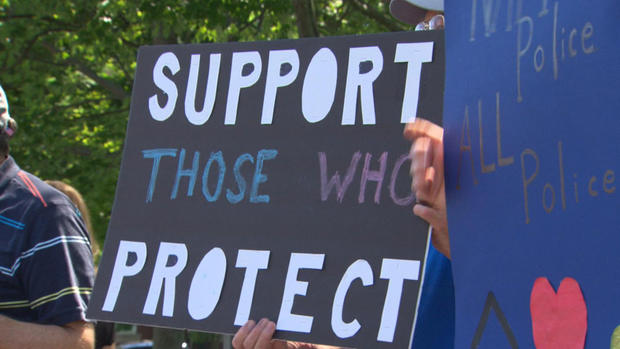 Blue-Lives-Matter-rally-Natick-sign 
