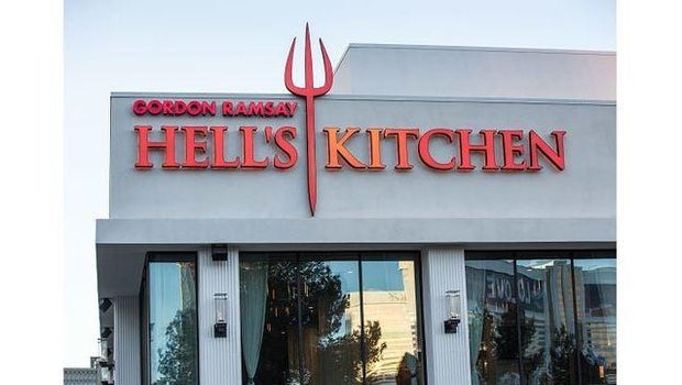 flaming drink mishap 2 injured at gordon ramsays hells kitchen las vegas cbs news - Hells Kitchen Las Vegas 2 flaming drink mishap 2 injured at gordon ramsays hells kitchen las vegas cbs news - Hells Kitchen Las Vegas 2