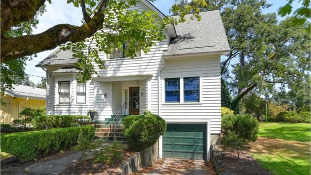 Twilight House Featured In Movies Up For Sale In Oregon Cbs News