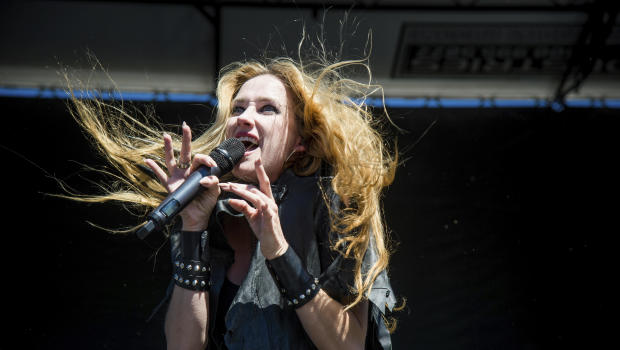 Jill Janus, singer of the metal band Huntress, dead at 43 - CBS News