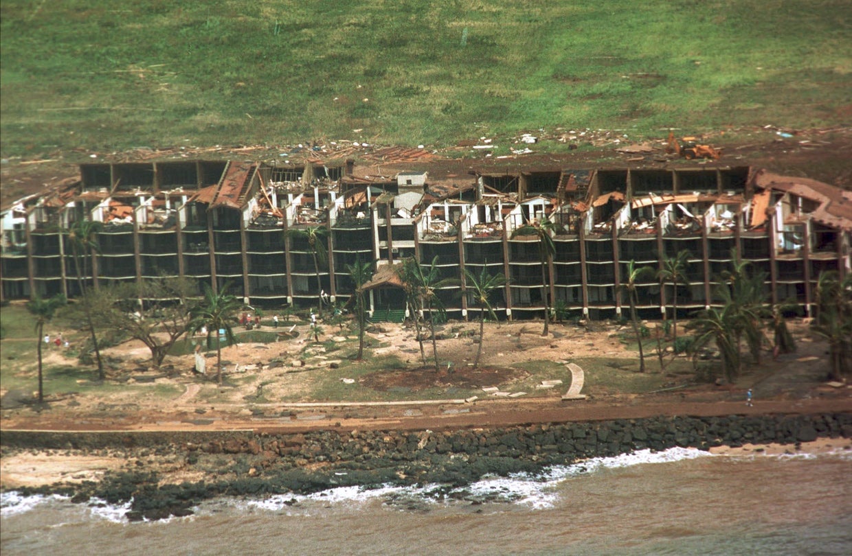 Hurricane Lane revives memories of 1992's Hurricane Iniki, the last