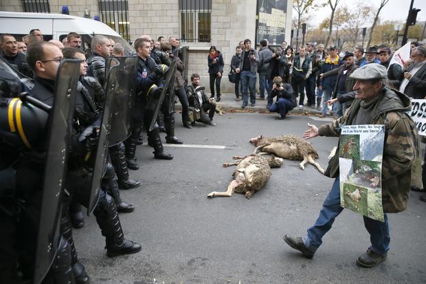 FRANCE-ENVIRONMENT-FARMING-ANIMALS-PROTEST 