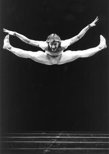 paul-taylor-mikhail-baryshnikov-244-ap-810301017.jpg