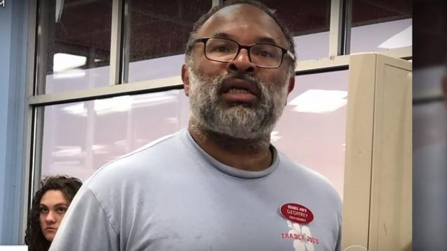 cosby show actor geoffrey owens thankful for support about grocery store job cbs news photo of cosby show actor bagging groceries sparks job shaming outcry