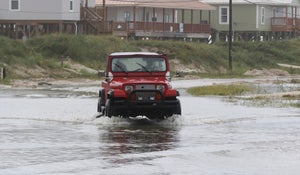 Millions prep for flooding as Gordon eyes Midwest 