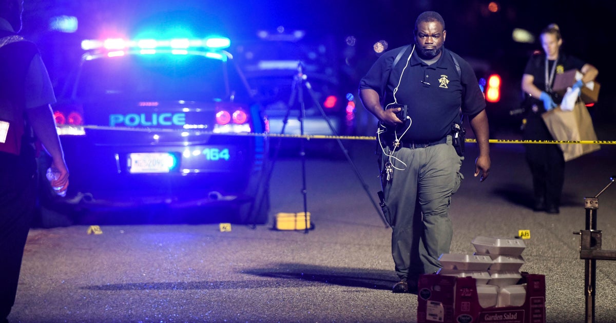 Florence, South Carolina shooting: Seven officers shot in Vintage Place
