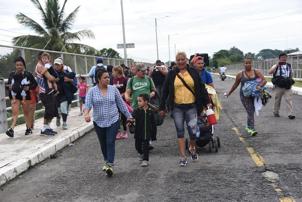 Migrant caravan seeks refuge 