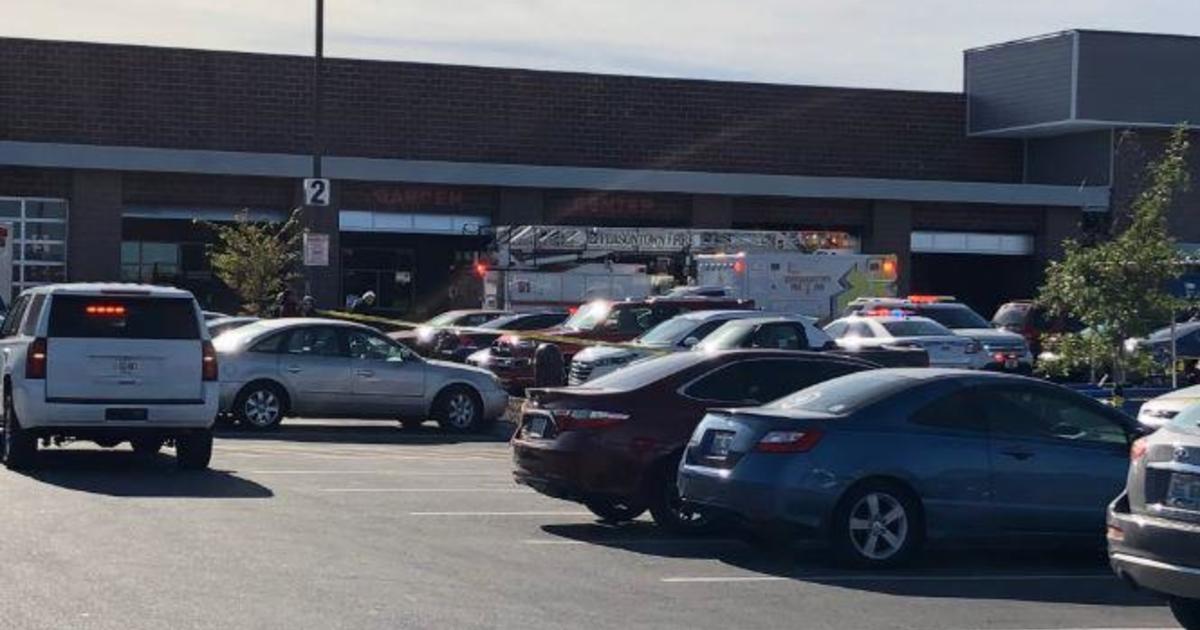 2 dead in shooting at Kroger grocery store outside Louisville, Kentucky, police say