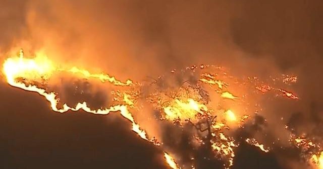 Woolsey Fire Damages Westworld Set Bachelor Mansion And Homes Of Celebrities Like Kim Kardashian West Caitlyn Jenner Lady Gaga And Other Celebs Flee Fast Moving Wildfire In Southern California Cbs News