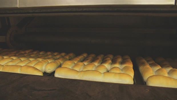pepperoni-rolls-in-the-oven-620.jpg 