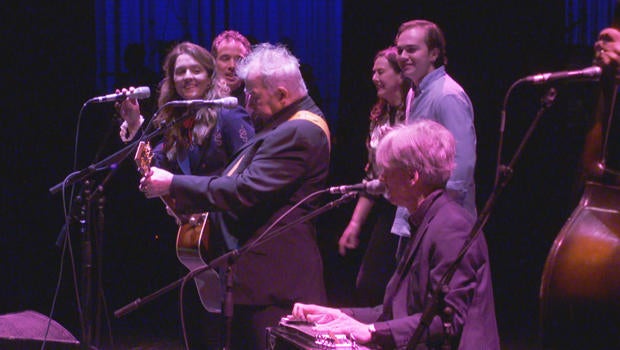 john-prine-radio-city-music-hall-concert-620.jpg