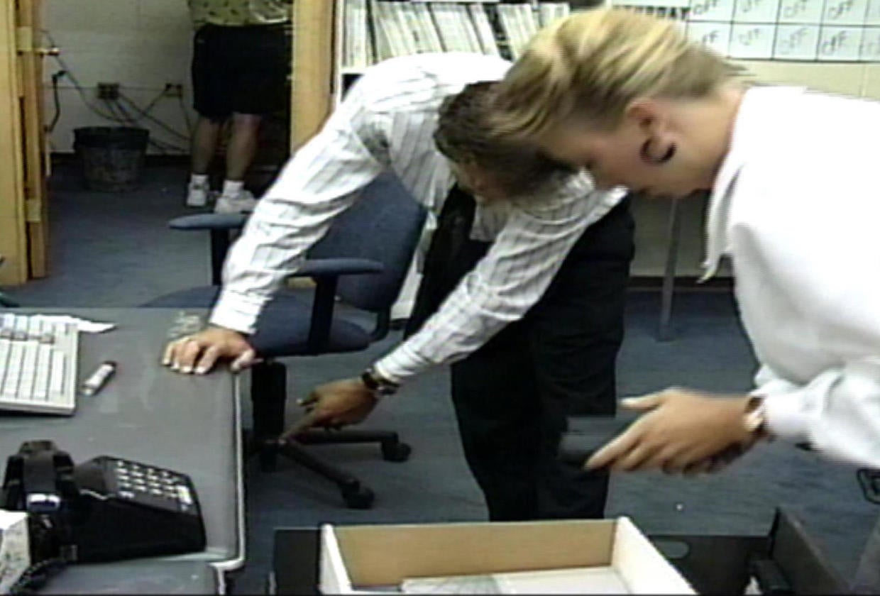 Evidence photos in the disappearance of Jodi Huisentruit - CBS News