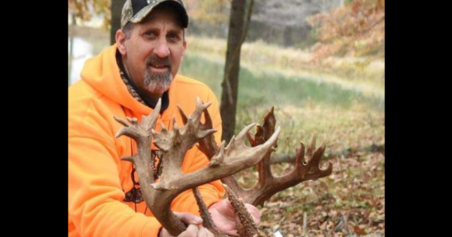 Hunter Kills What Could Be Largest Buck Ever Sin U S Cbs News Hunter Kills What Could Be Largest Buck Ever Sin U S Cbs News