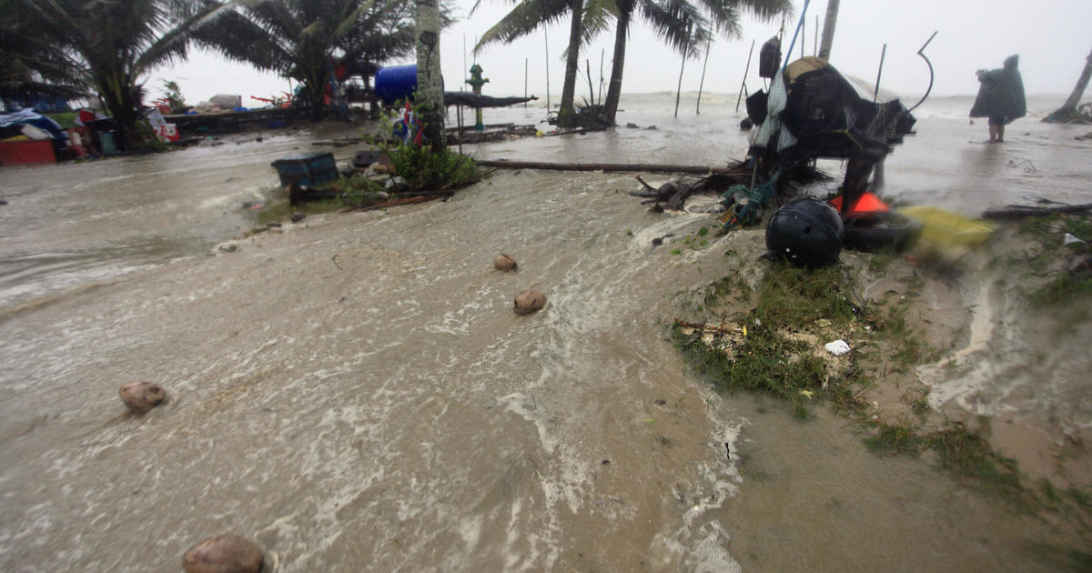 Thailand tourist resorts pummelled by Tropical Storm Pabuk as Koh Samui