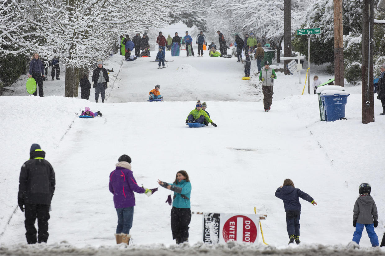 Seattle receives the most snow in 70 years, bitter cold temperatures