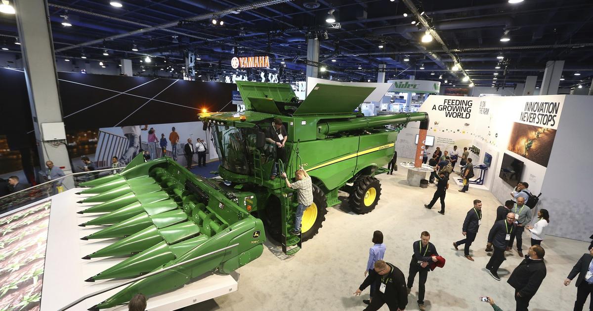 John Deere Posts Weak First Quarter Earnings CBS Chicago