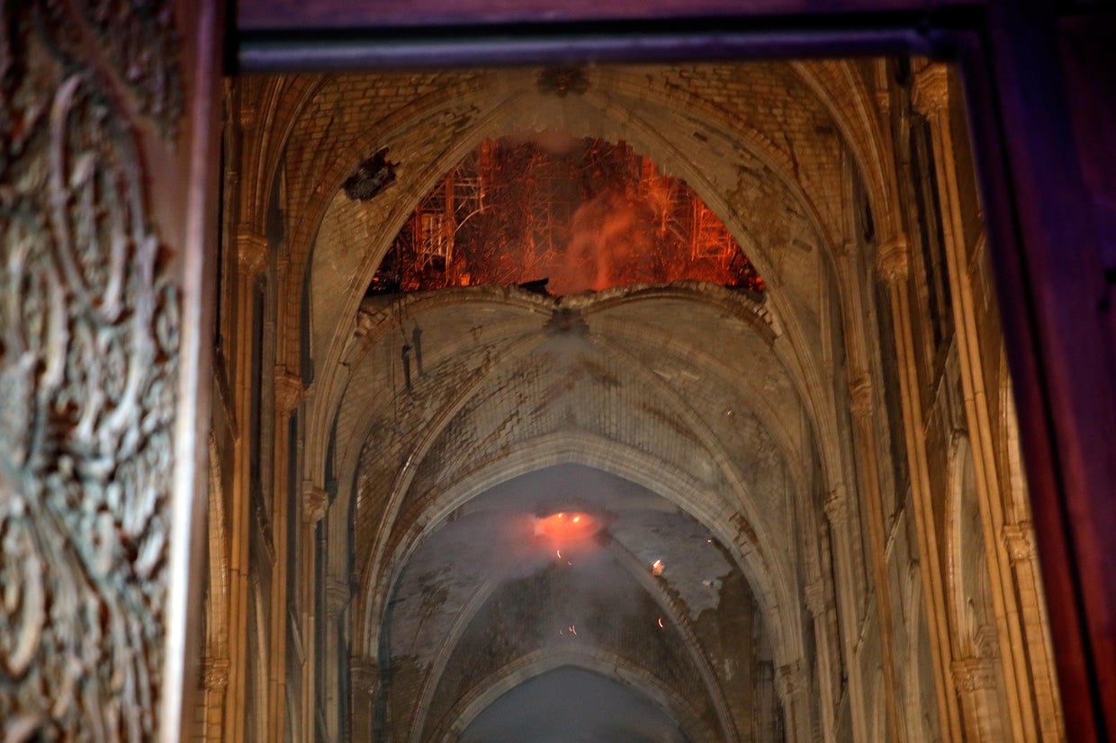 https://cbsnews1.cbsistatic.com/hub/i/r/2019/04/15/1f39ba48-7980-483a-afb0-be30295407c3/thumbnail/1240x826/ae57bf8833162830a0e07b4382807d4f/rtx6rtoa.jpg