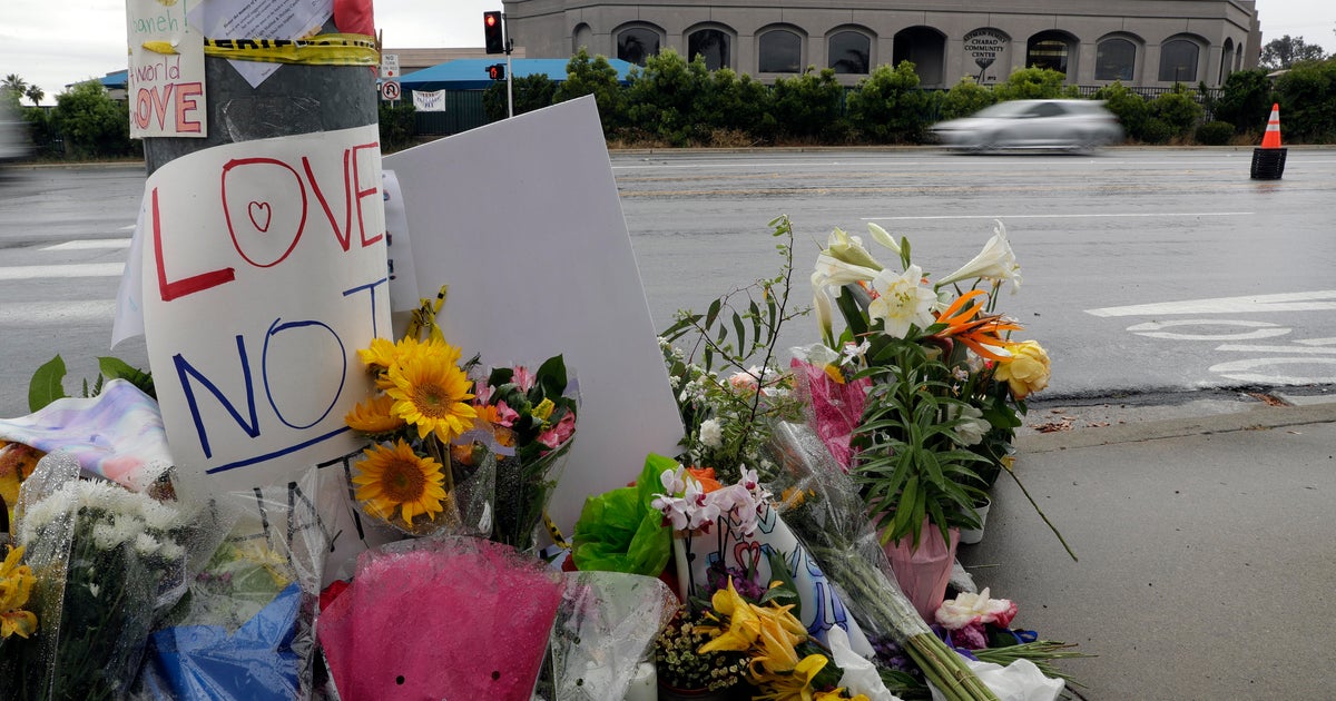 Gunman pleads guilty in fatal 2019 Poway synagogue shooting, avoids death penalty