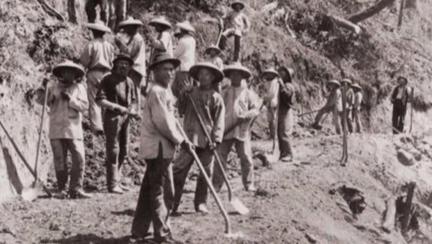 transcontinental-railroad-chienese-rail-workers-620.jpg