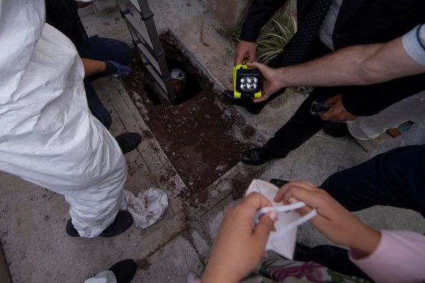 Vatican discovers empty tombs in search for missing woman