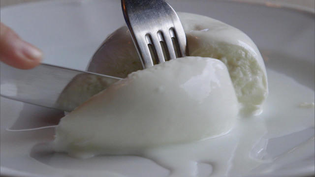 0818-sunmo-mozarella-1914352-640x360.jpg