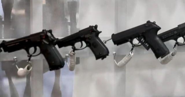 Rival gun groups vying to overtake the NRA CBS News