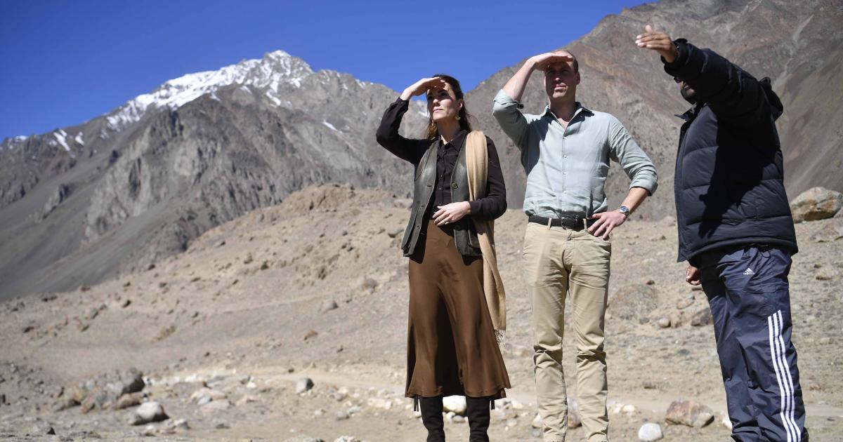 Kate and William in Pakistan see melting glacier as royals put focus on impact of climate change today - CBS News