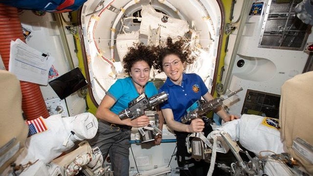 101619-koch-meir-airlock2.jpg