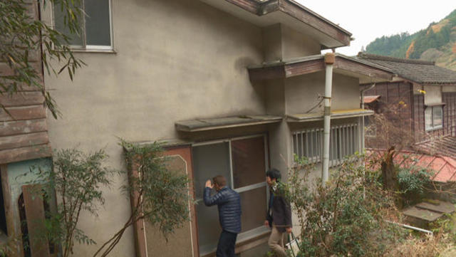 One Shrinking Japanese Town S Plan Give Away Houses For Free Cbs News