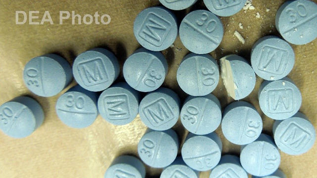 DEA-Counterfeit-pills.jpg 