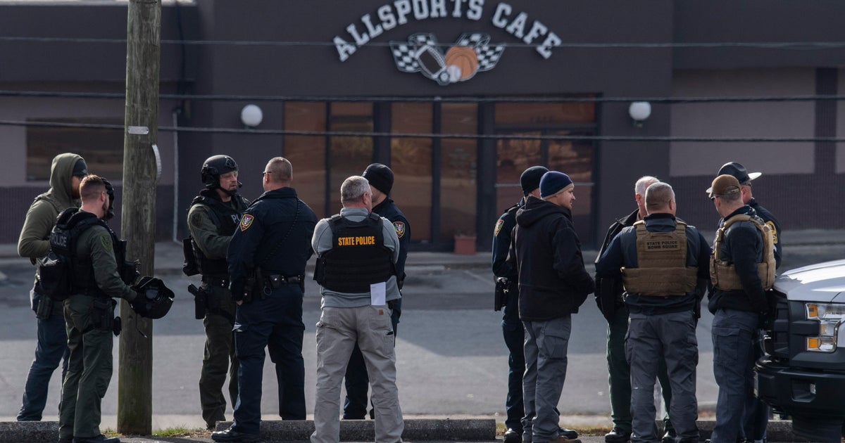 Marine deserter Manhunt intensifies for Michael Alexander Brown in