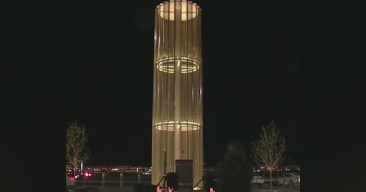 Memorial Unveiled To Victims Of El Paso Walmart Mass ...