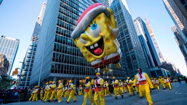 US-holiday-parade 