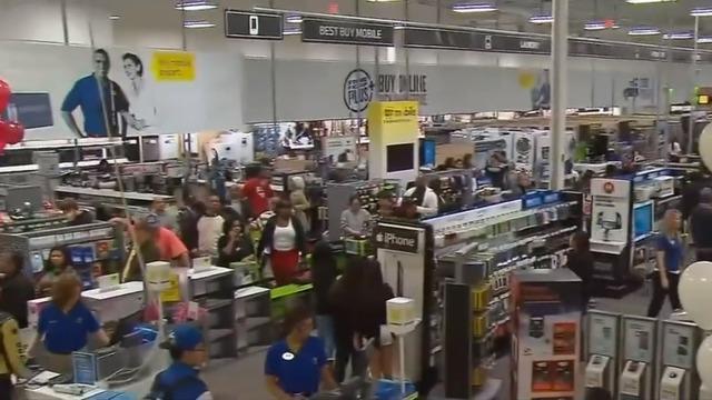 Expert Shares Tips For Black Friday And Cyber Monday Shopping Deals Cbs News