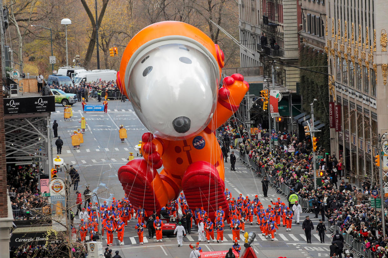 Thanksgiving parade 2019 Balloons flew lower — recap of the 93rd Macy
