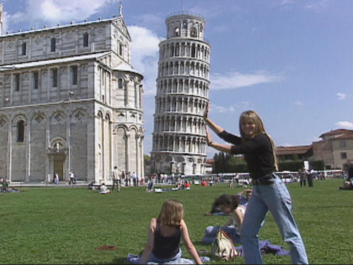 who built italy pizza tower