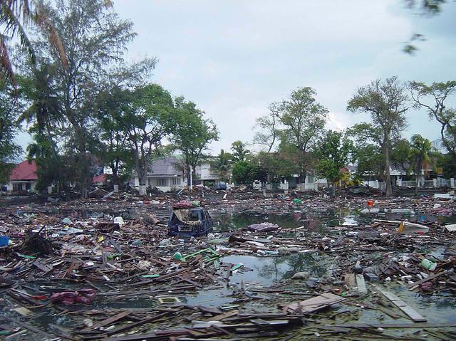 Indian Ocean Tsunami Anniversary Memorials In Indonesia Thailand Mark 15 Years Since Deadly 04 Tsunami Cbs News