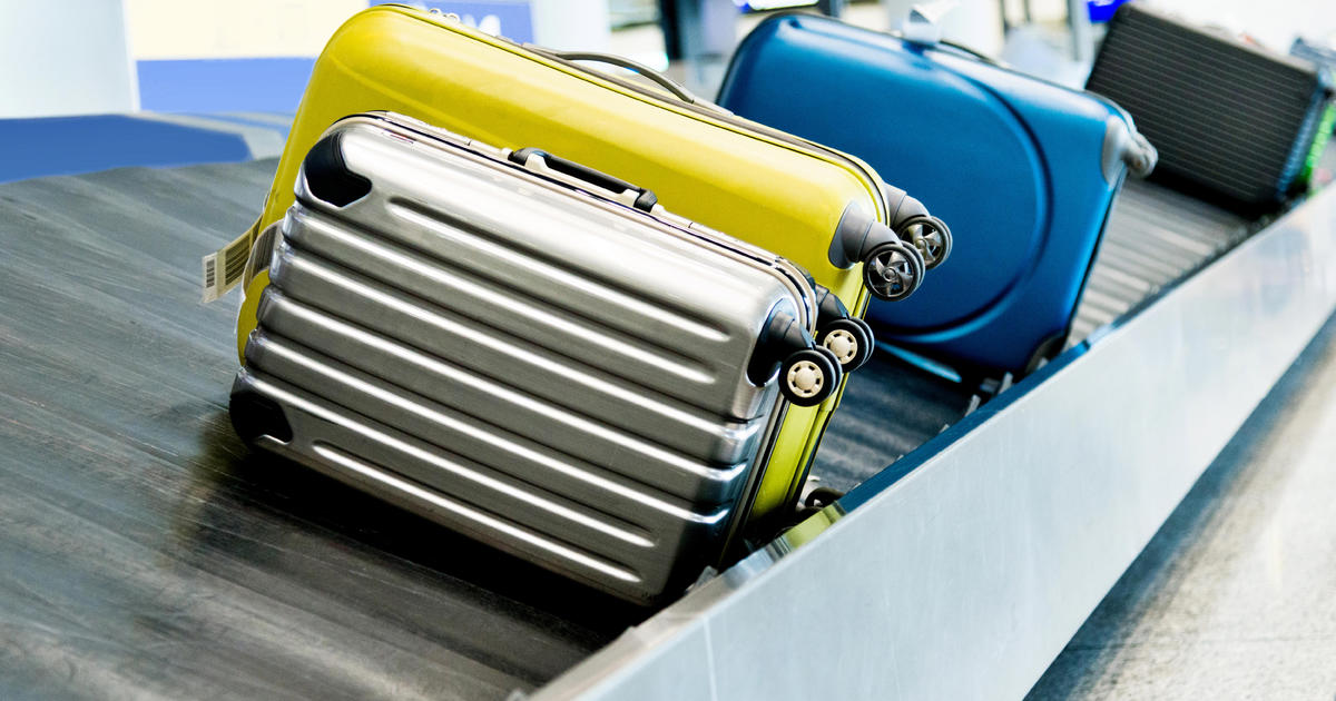 jet blue checked bag