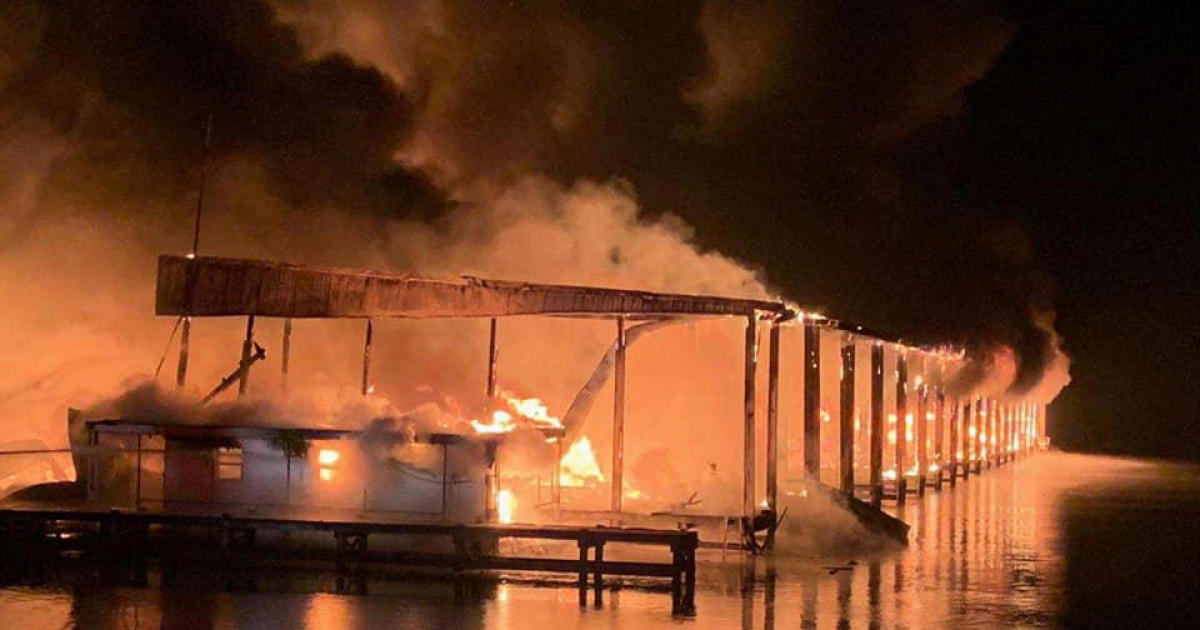 Alabama Boat Dock Fire Survivors, Boat Fire Pittsburgh