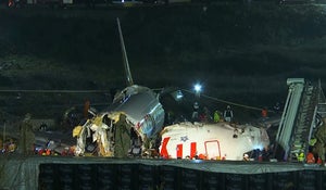 Turkey plane crash kills three 