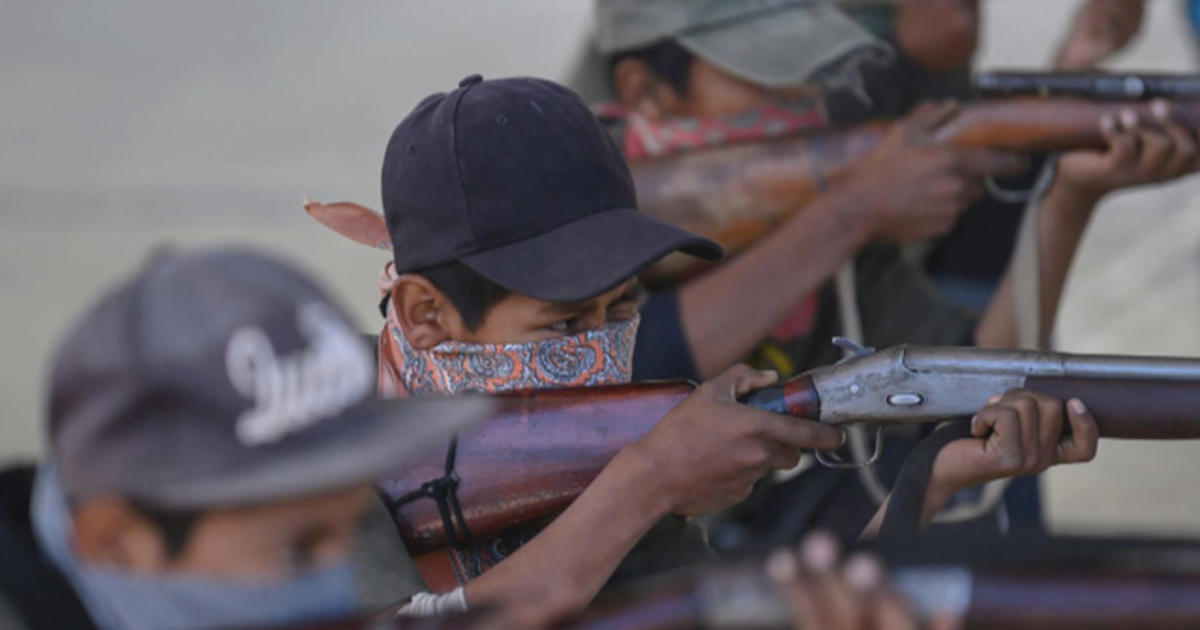 Armed kids shine light on Mexico's drug cartel violence CBS News