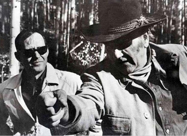 charles-portis-with-john-wayne-during-filming-of-true-grit-paramount.jpg 