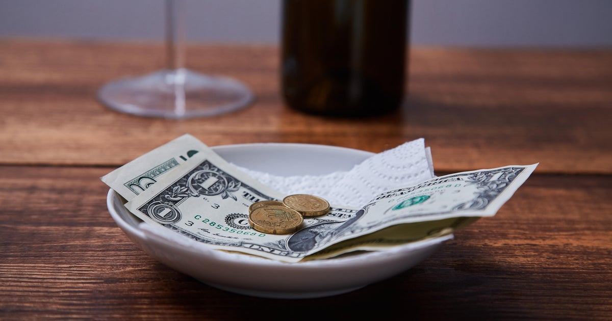 Restaurant workers, already living "tip to mouth," face more hardship in coronavirus shutdown - Vimarsana News
