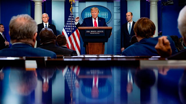 TOPSHOT-US-HEALTH-VIRUS-BRIEFING