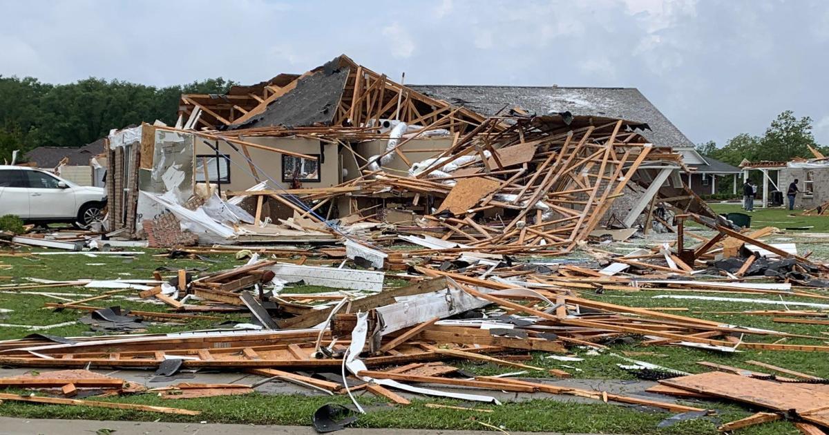 Suspected tornado damages homes and airport in Louisiana CBS News