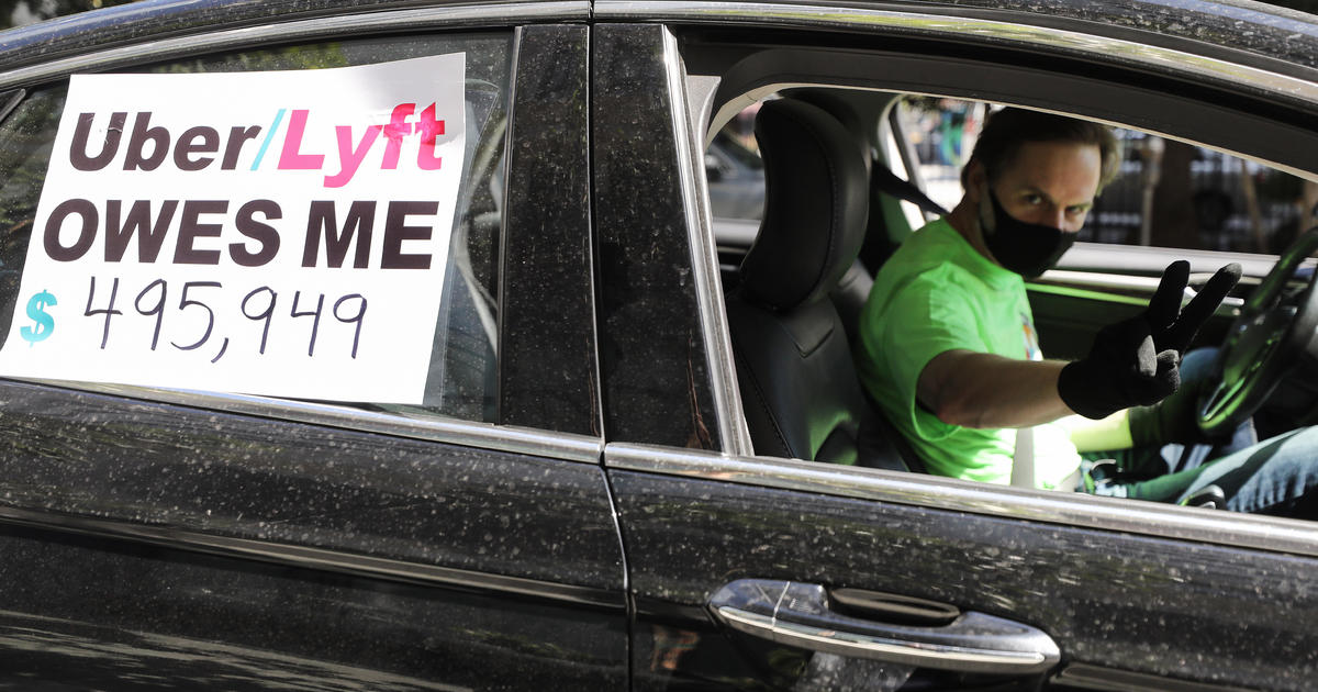 Drivers say Uber and Lyft are blocking them from getting unemployment