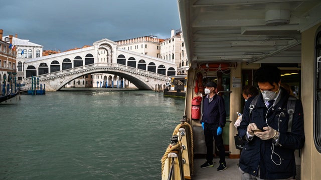 TOPSHOT-ITALY-HEALTH-VIRUS-ECONOMY-TOURISM 