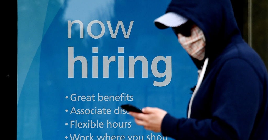 Unemployment Claims Fall To 881 000 Nationwide But Layoffs Remain 